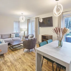 Holiday home Host & - High Tide, Whitby
